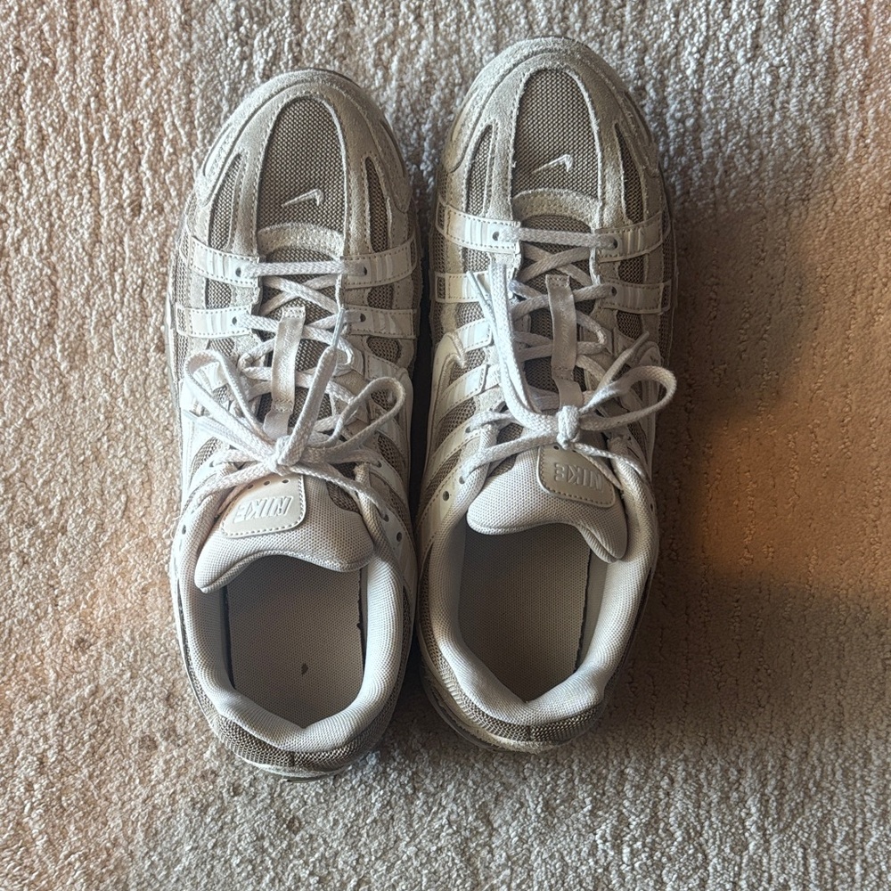 Nike Athletic Shoes in Beige and White